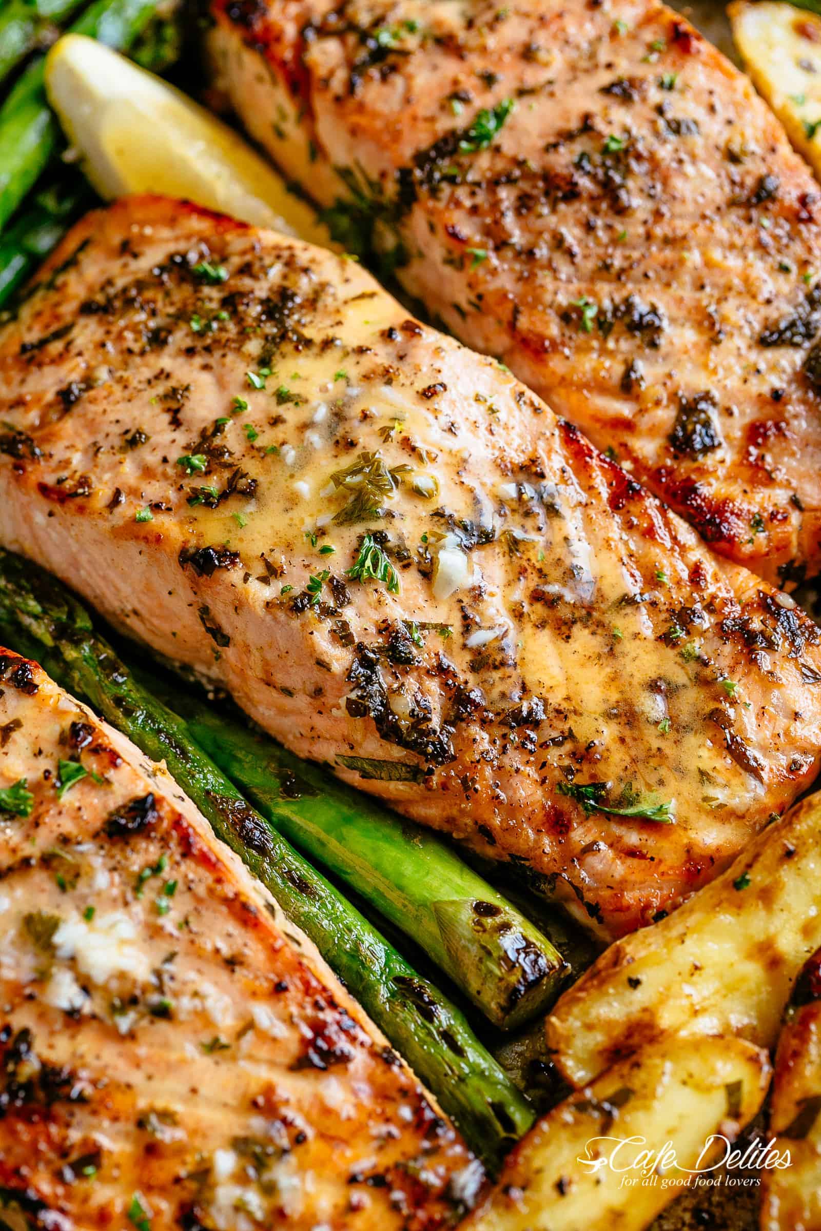 Garlic Butter Baked Salmon with Roasted Asparagus & Baby Red Potatoes ...