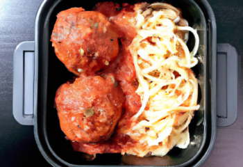 FIT KIDS - Turkey Meatballs and Spaghetti with Marinara Cup and Steamed Green Beans